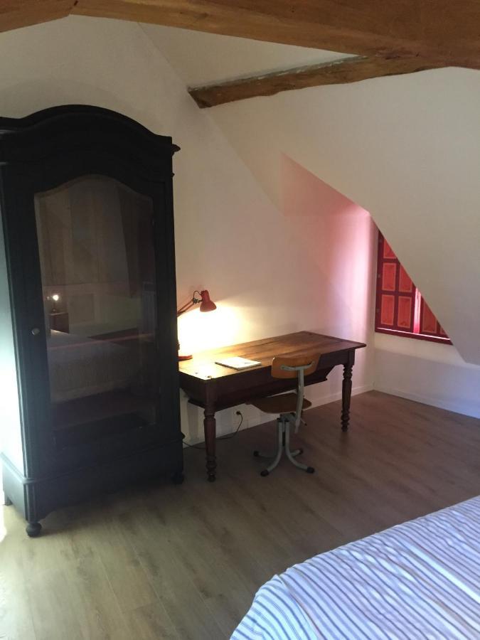 Le Vieux Saule Hotel Saints-en-Puisaye Eksteriør billede